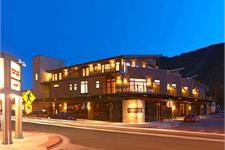 Pearl at Jackson Condominiums